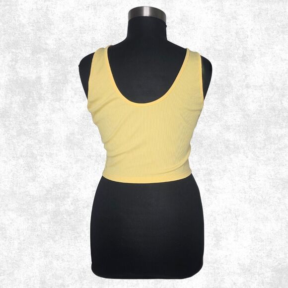 Farm Fresh Peaches Yellow Crop Tank – 2X - Picture 3 of 6